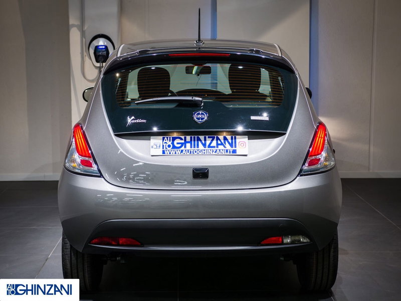 Lancia Ypsilon usata a Bergamo (4)