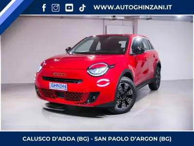 Fiat 600 1.2 hybrid Icon 110cv auto nuova a San Paolo d'Argon