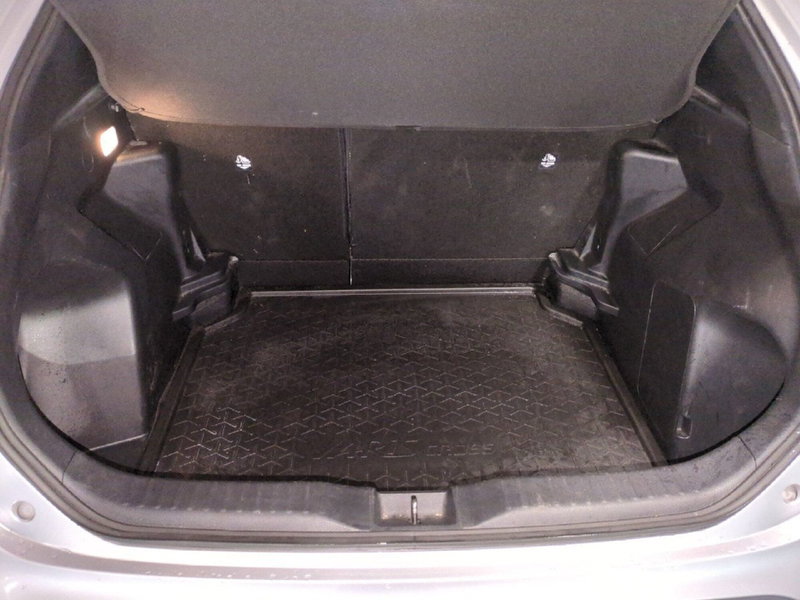 Toyota Yaris Cross usata a Milano (11)