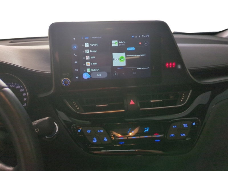 Toyota Toyota C-HR usata a Milano (13)