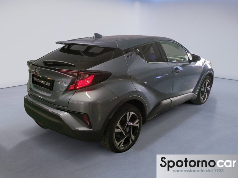 Toyota Toyota C-HR usata a Milano (7)