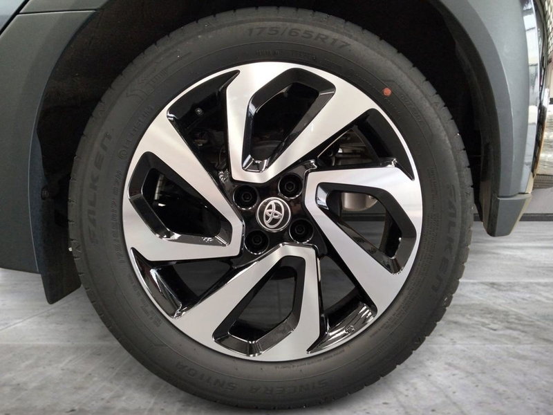 Toyota Aygo X usata a Roma (13)