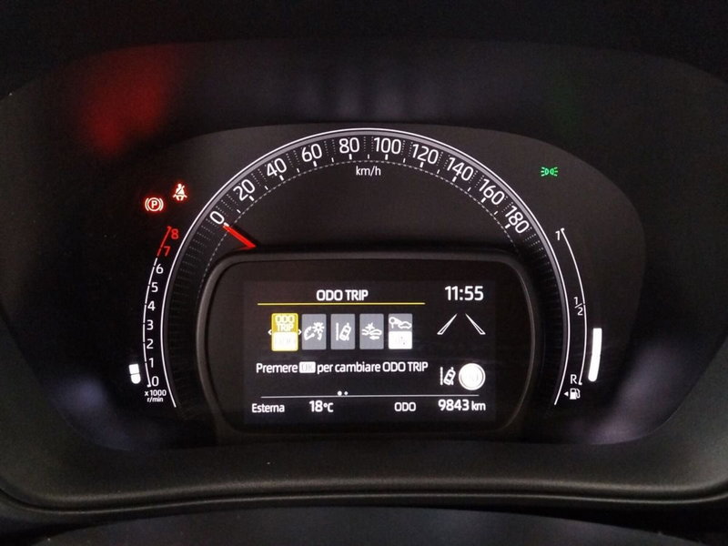 Toyota Aygo X usata a Roma (8)