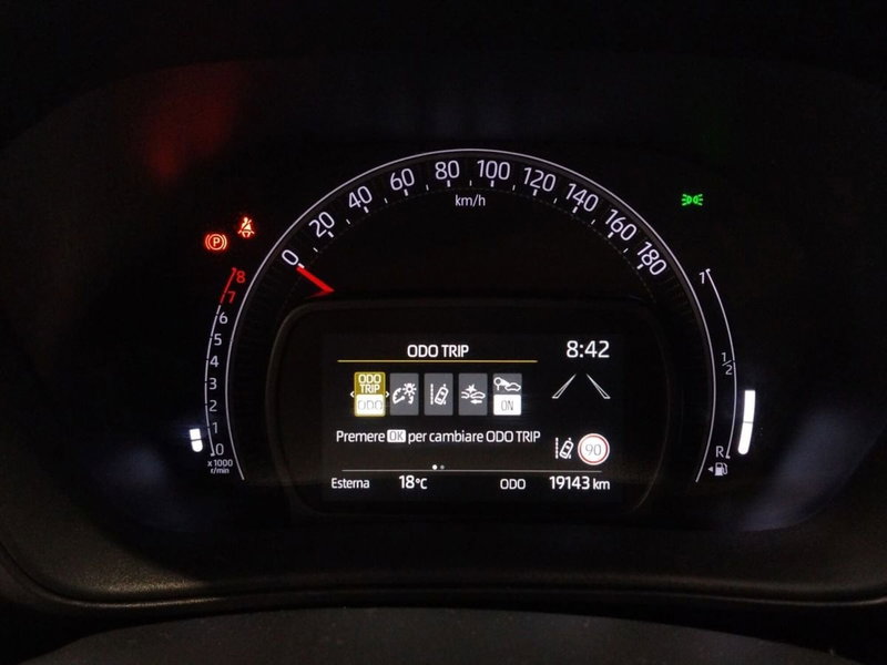 Toyota Aygo X usata a Roma (8)