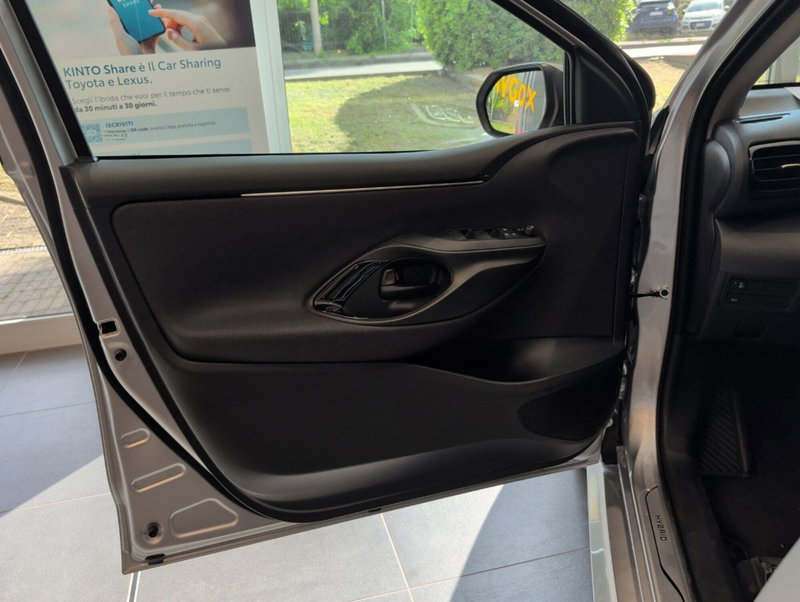 Toyota Yaris nuova a Bologna (7)