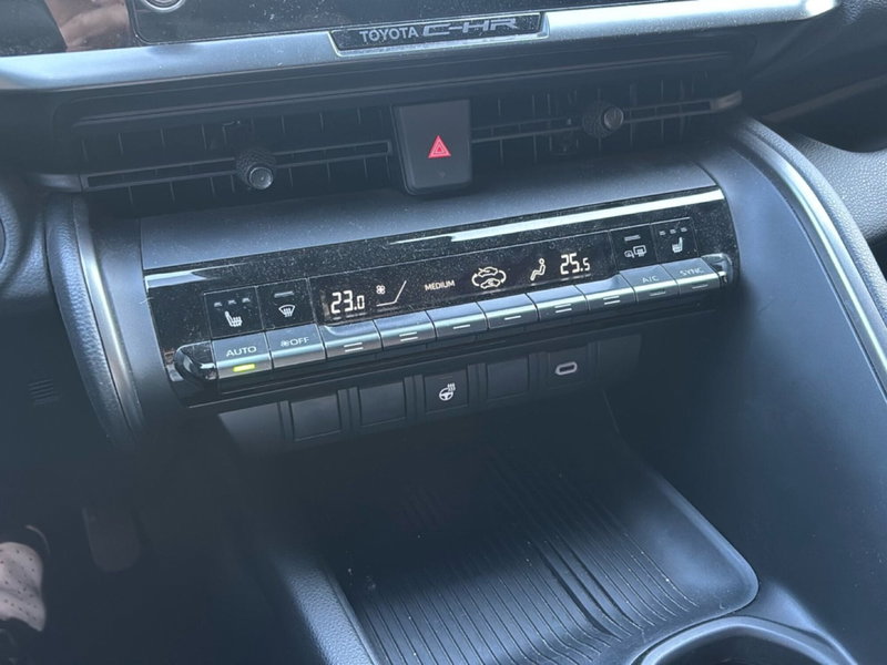 Toyota Toyota C-HR usata a Bologna (14)