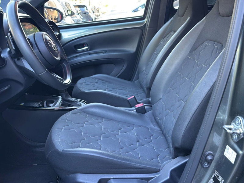 Toyota Aygo X usata a Bologna (8)