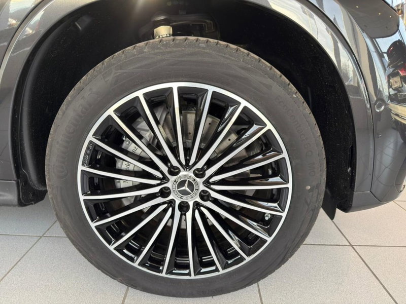 Mercedes-Benz GLC SUV nuova a Grosseto (2)