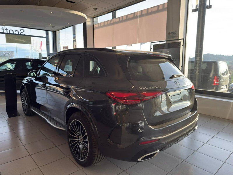 Mercedes-Benz GLC SUV nuova a Grosseto (6)