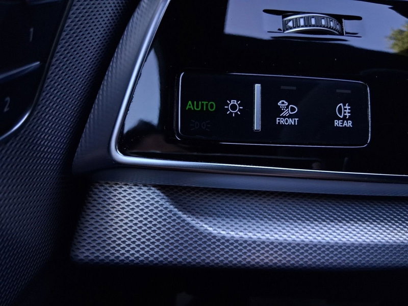 Audi RS Q8 usata a Bologna (17)