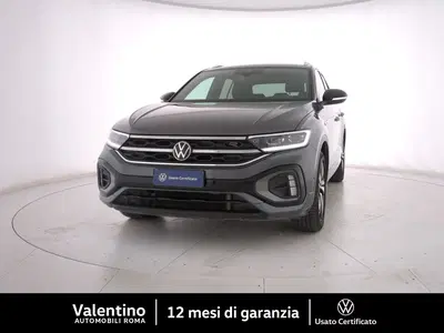 Volkswagen T-Roc 2.0 tdi R-Line 115cv del 2023 usata a Roma