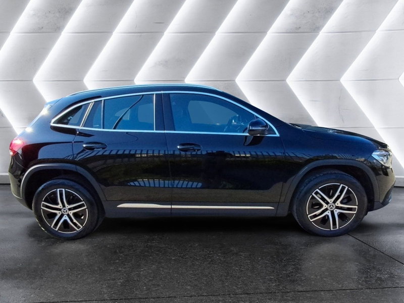 Mercedes-Benz GLA SUV usata a Salerno (4)