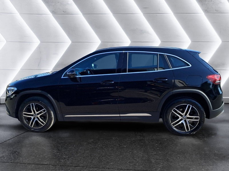 Mercedes-Benz GLA SUV usata a Salerno (8)