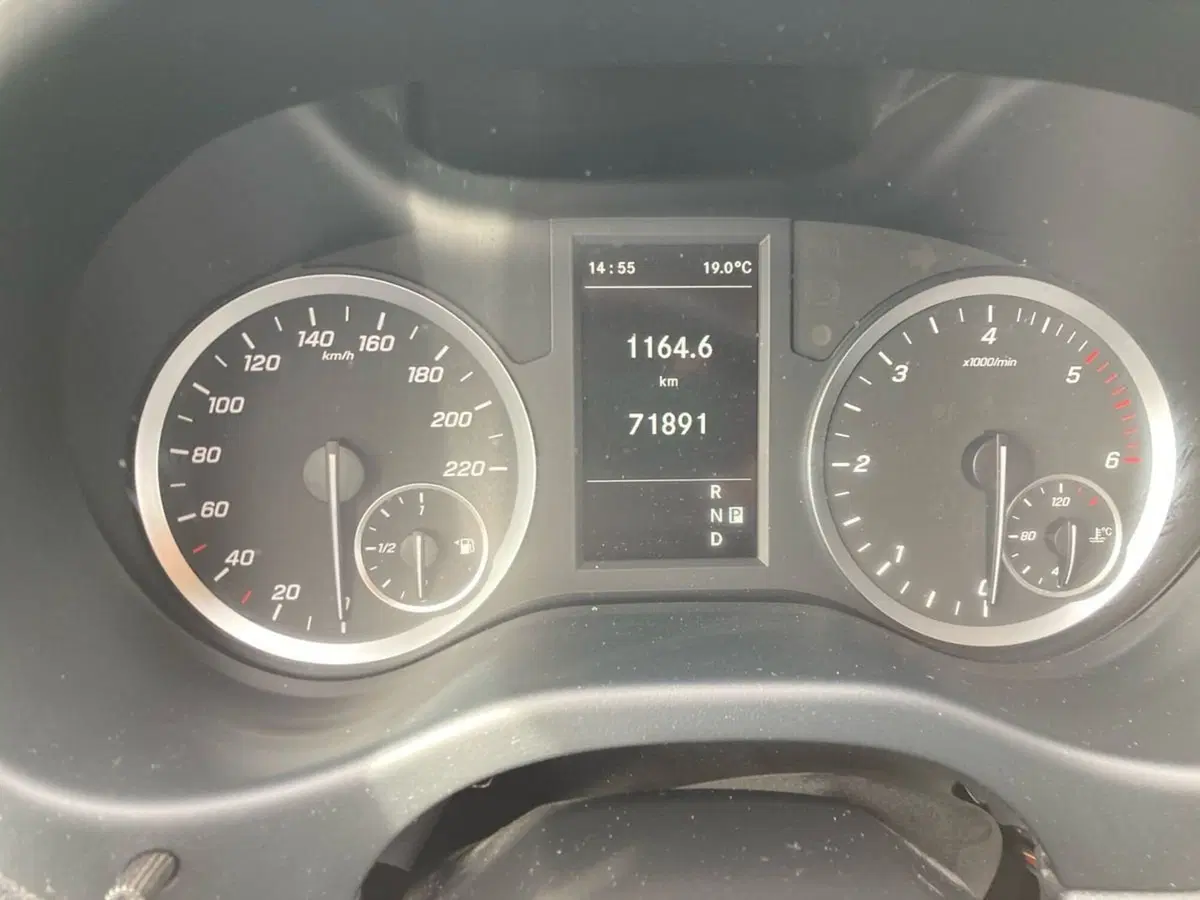 Mercedes-Benz Vito usata a Milano (13)