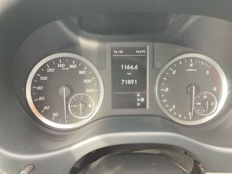 Mercedes-Benz Vito usata a Milano (13)