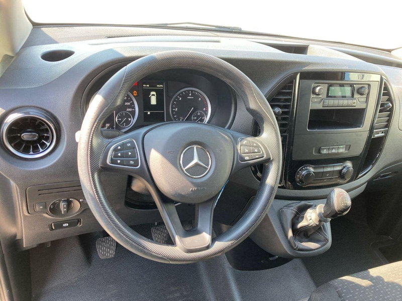 Mercedes-Benz Vito usata a Milano (11)