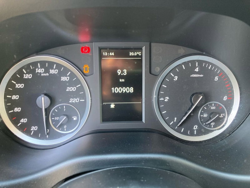 Mercedes-Benz Vito usata a Milano (13)