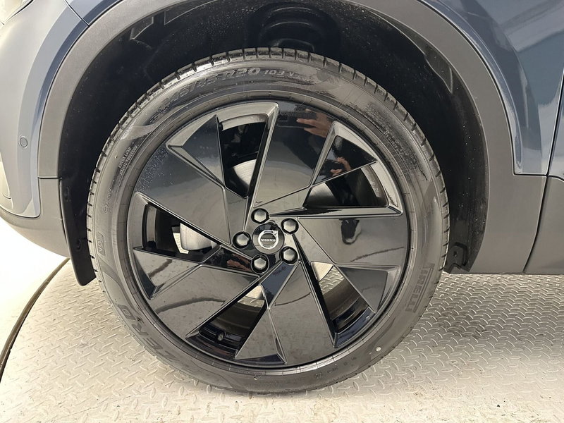 Volvo XC40 usata a Bergamo (9)