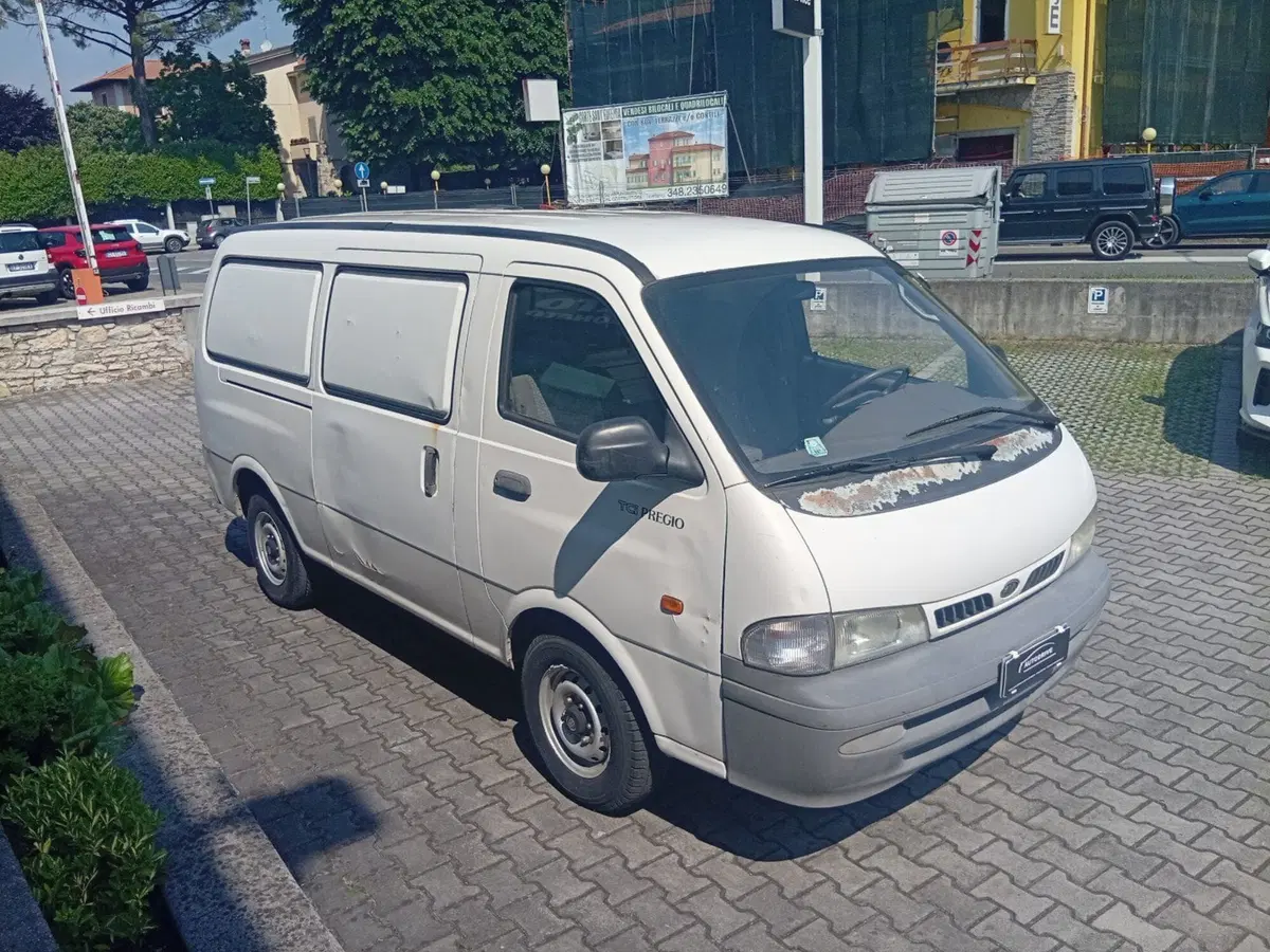 Kia Pregio usata a Brescia (4)