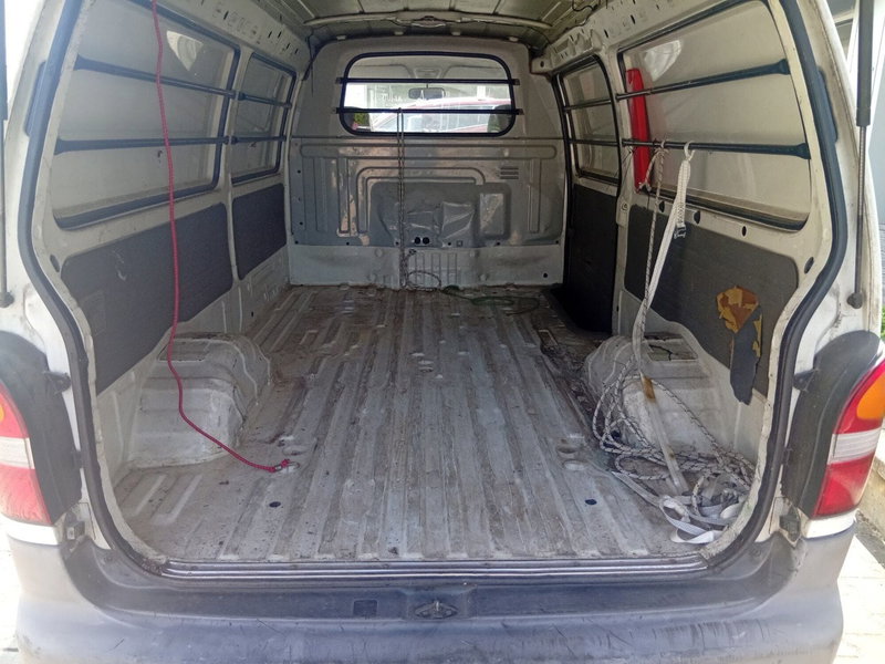 Kia Pregio usata a Brescia (8)