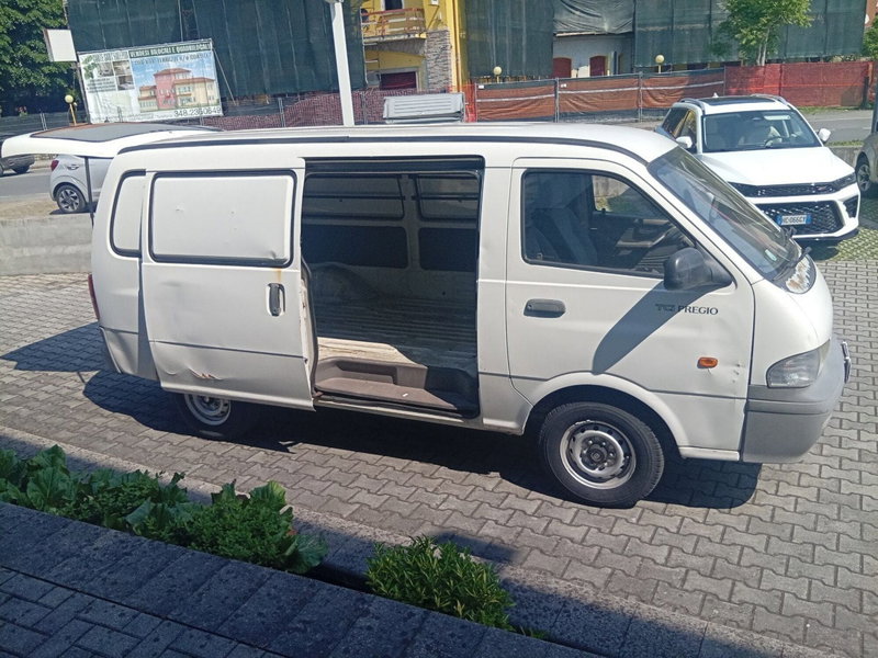 Kia Pregio usata a Brescia (9)