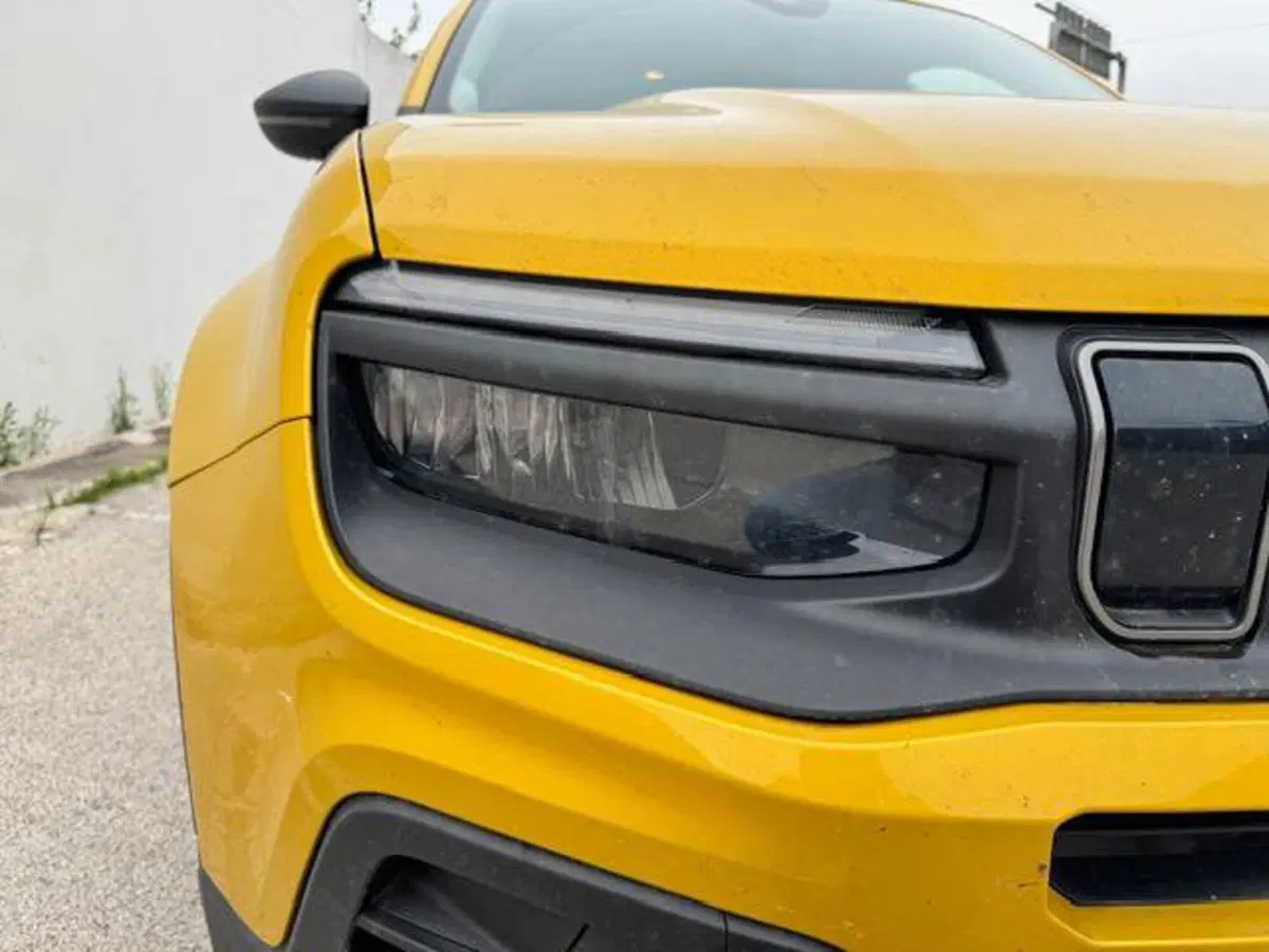 Jeep Avenger usata a Salerno (18)
