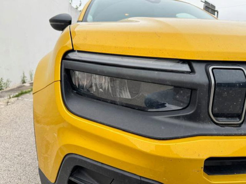 Jeep Avenger usata a Salerno (18)