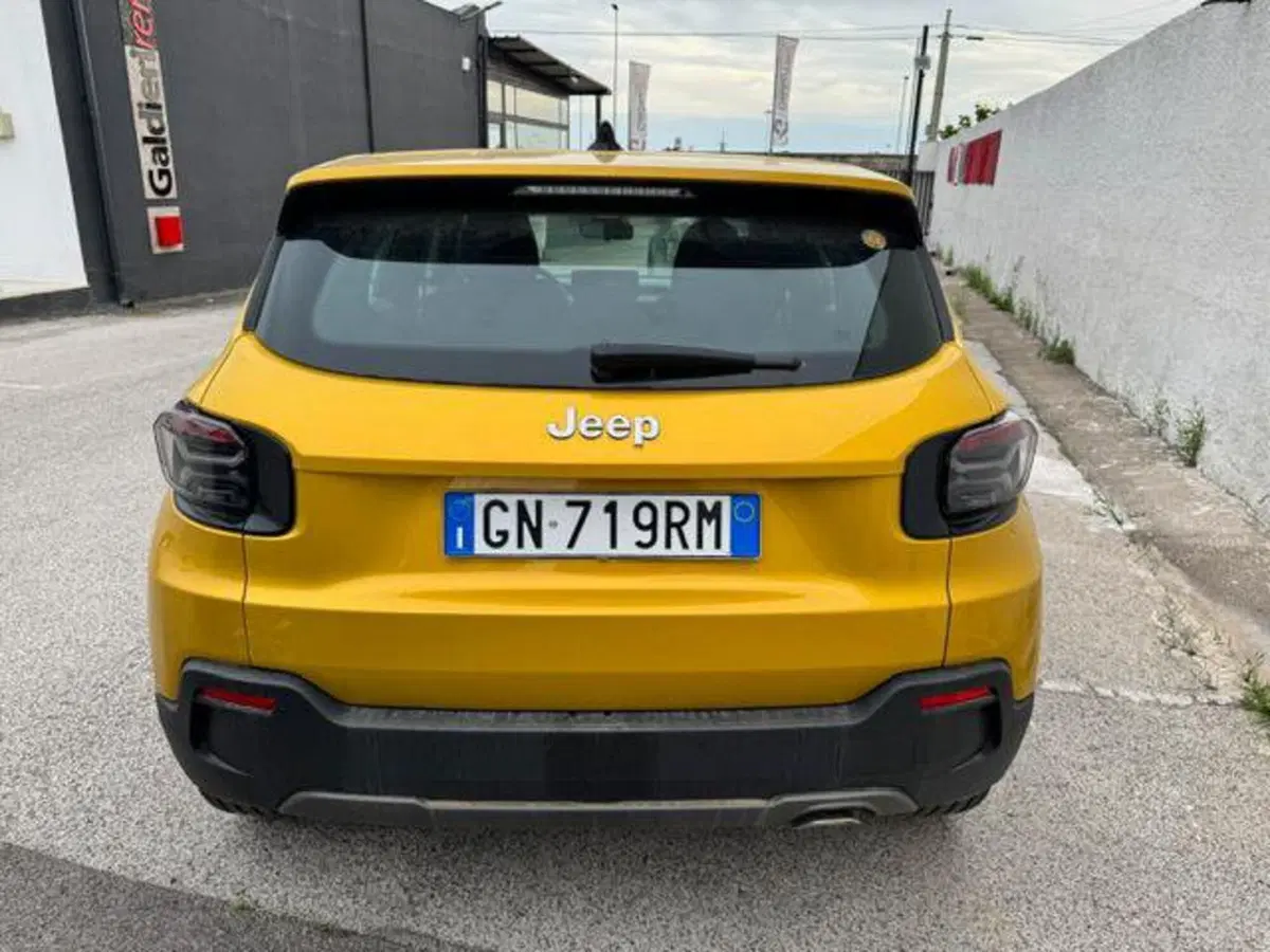 Jeep Avenger usata a Salerno (9)