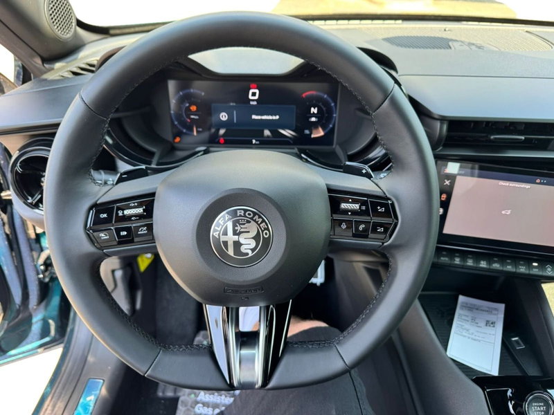 Alfa Romeo Junior nuova a Salerno (5)