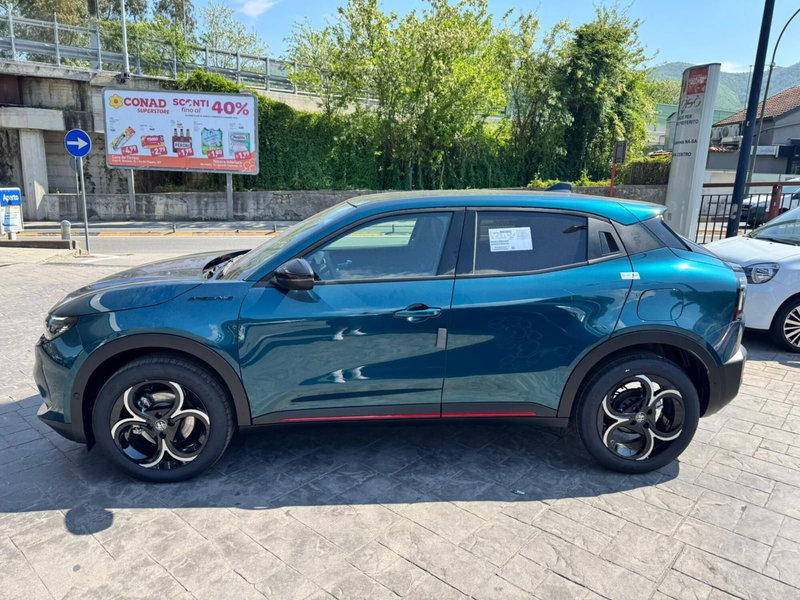 Alfa Romeo Junior nuova a Salerno (9)