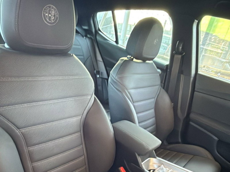 Alfa Romeo Tonale nuova a Salerno (11)