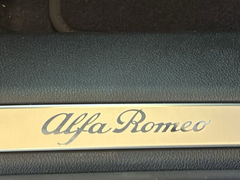 Alfa Romeo Tonale nuova a Salerno (14)
