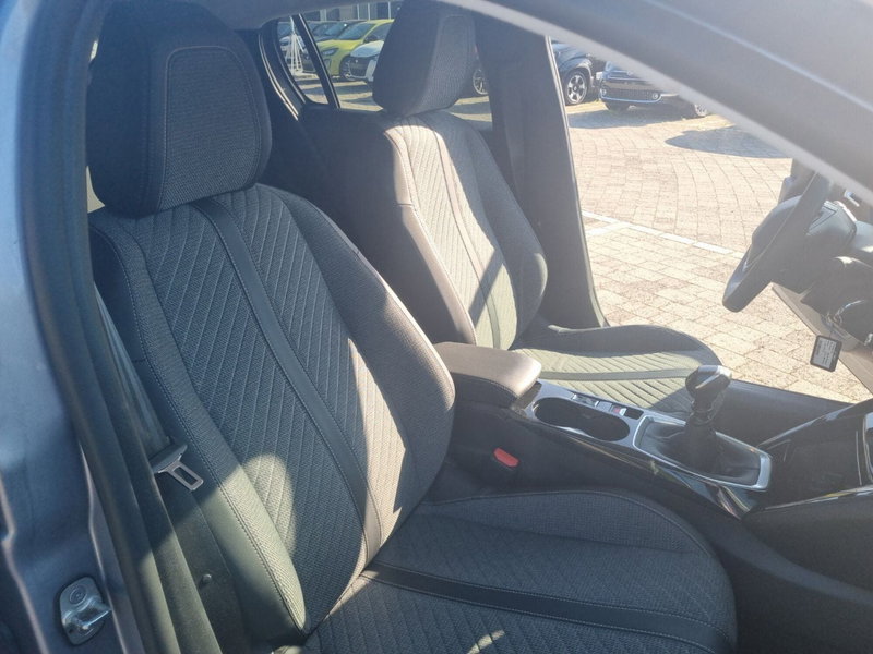 Peugeot 208 usata a Lucca (15)