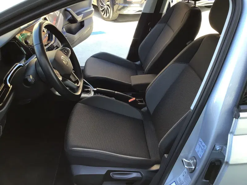Volkswagen Taigo usata a Genova (13)
