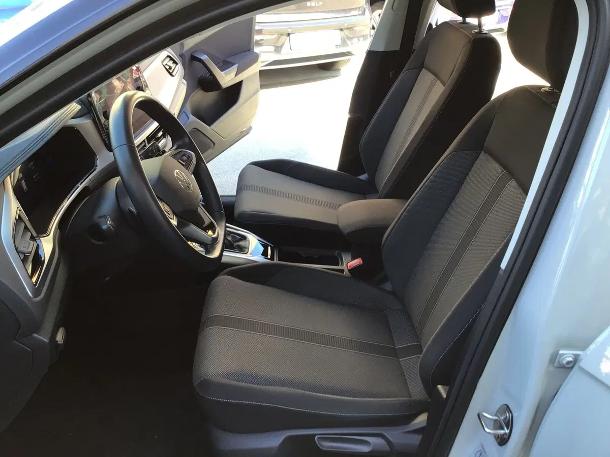 Volkswagen T-Roc usata a Genova (13)
