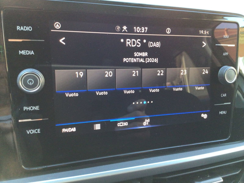 Volkswagen T-Roc usata a Genova (15)