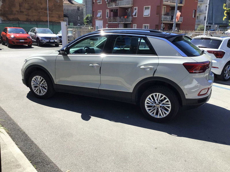 Volkswagen T-Roc usata a Genova (8)