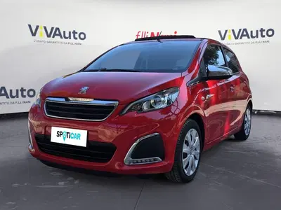 Peugeot 108 72 5 porte Style del 2021 usata a Massa