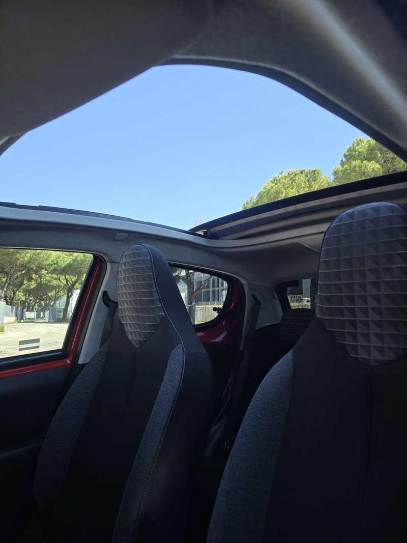 Peugeot 108 usata a Massa-Carrara (12)