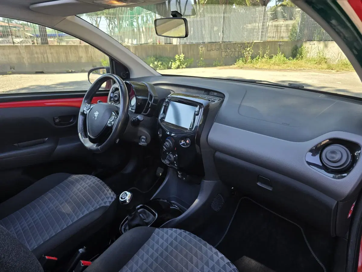 Peugeot 108 usata a Massa-Carrara (20)