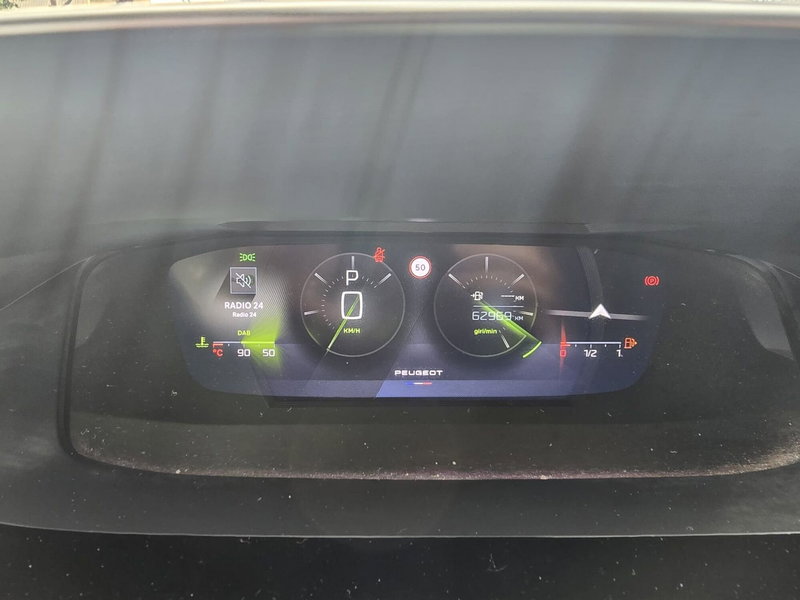 Peugeot 408 usata a Massa-Carrara (10)