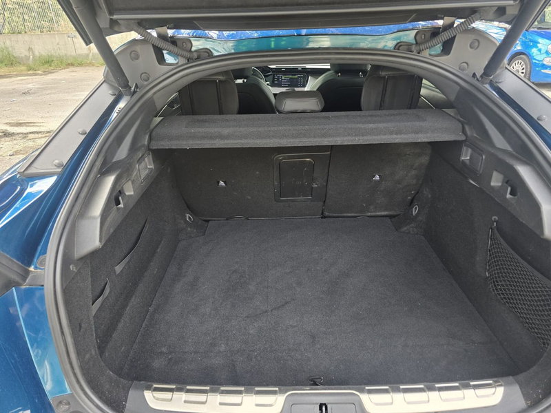 Peugeot 408 usata a Massa-Carrara (14)