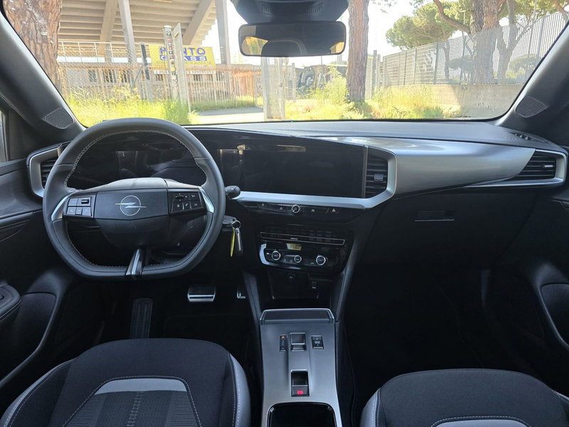 Opel Mokka usata a Massa-Carrara (6)