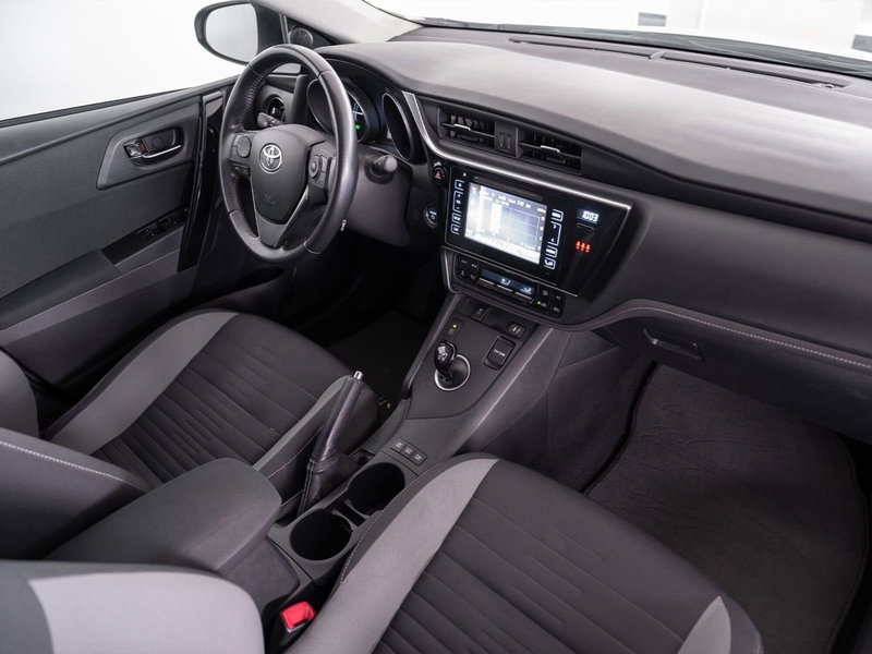 Toyota Auris usata a Foggia (5)