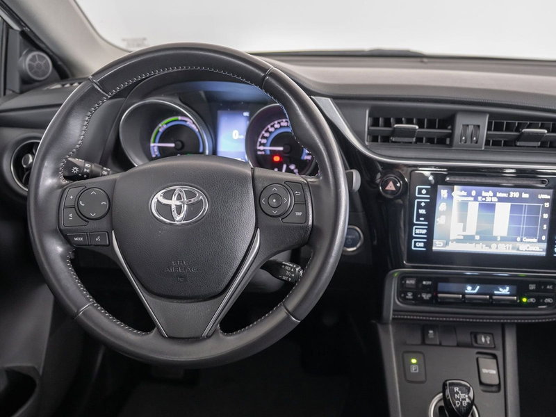 Toyota Auris usata a Foggia (9)