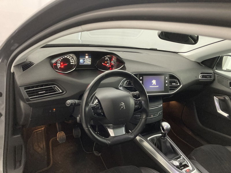 Peugeot 308 SW usata a Barletta-Andria-Trani (5)
