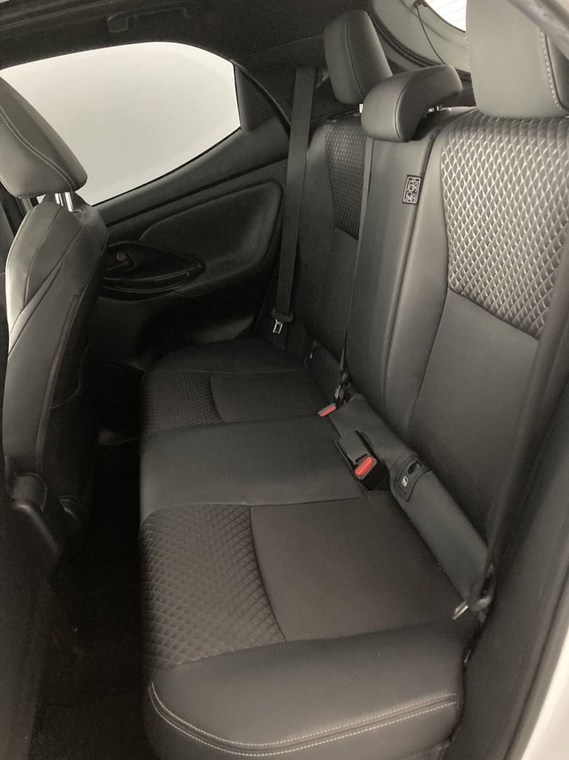 Toyota Yaris usata a Barletta-Andria-Trani (13)