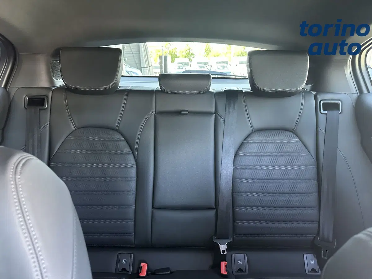 Alfa Romeo Stelvio usata a Torino (13)