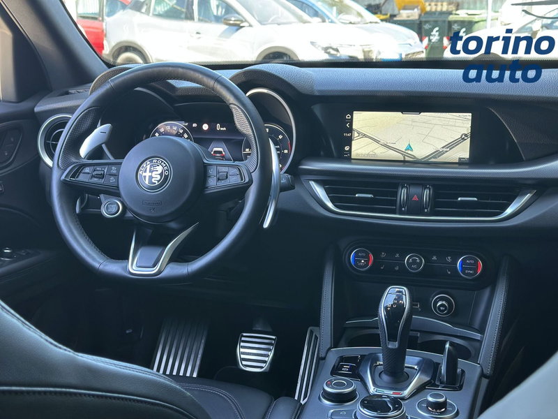 Alfa Romeo Stelvio usata a Torino (16)