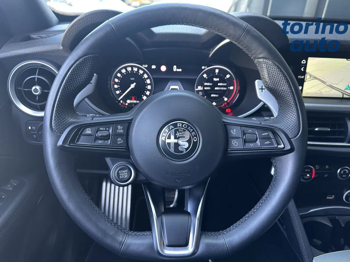 Alfa Romeo Stelvio usata a Torino (17)